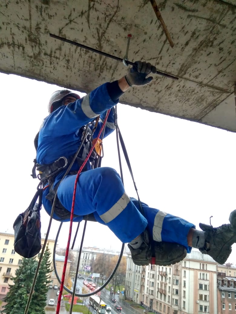 спуск с крыши любой